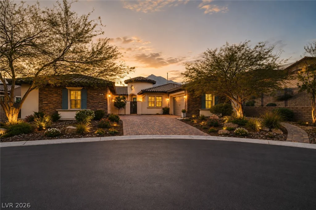 81 Navarra Canyon, Las Vegas, NV 89138
