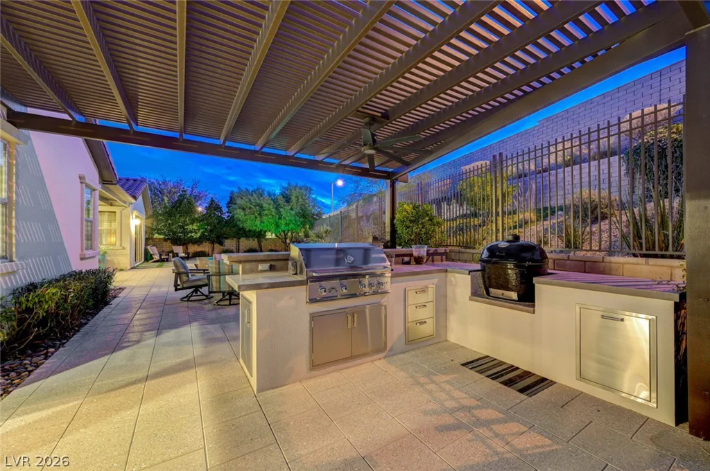 81 Navarra Canyon, Las Vegas, NV 89138