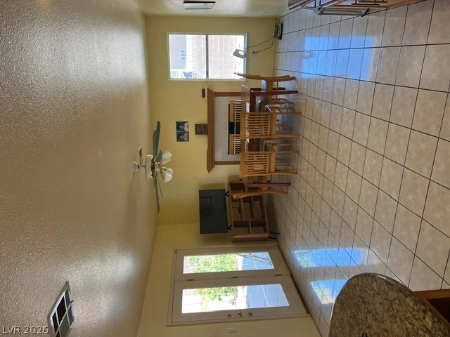1425 Cutler, Las Vegas, NV 89117
