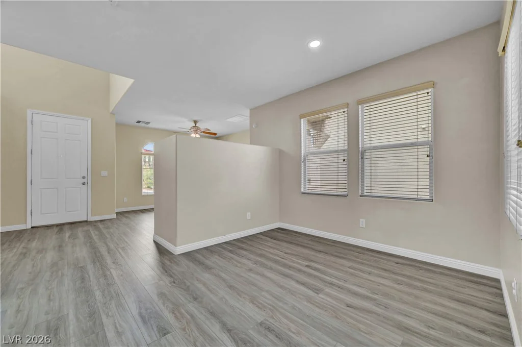 12052 Hathaway Pines, Las Vegas, NV 89138
