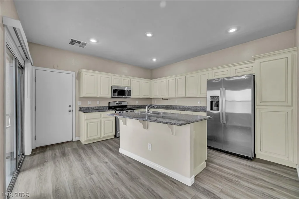 12052 Hathaway Pines, Las Vegas, NV 89138