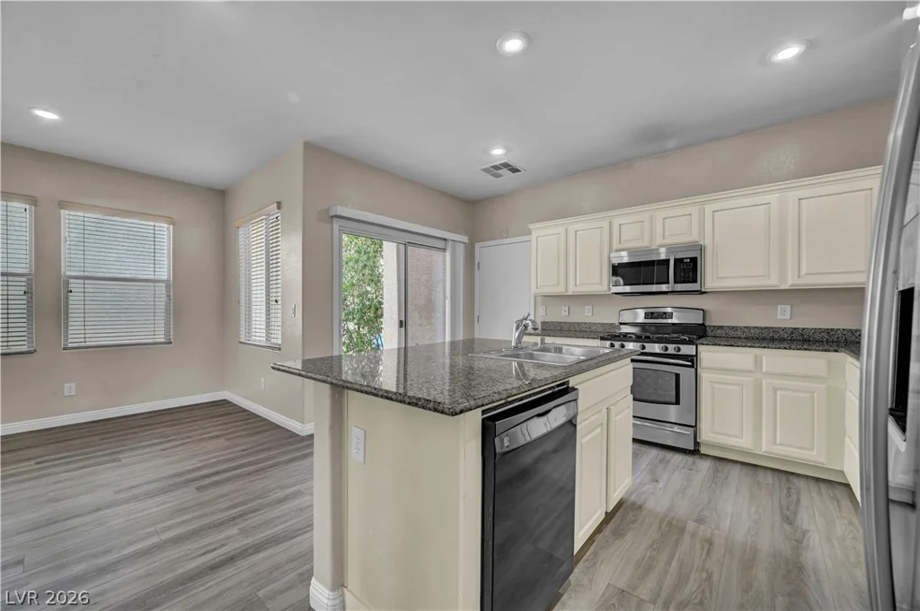 12052 Hathaway Pines, Las Vegas, NV 89138