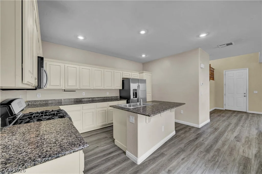 12052 Hathaway Pines, Las Vegas, NV 89138