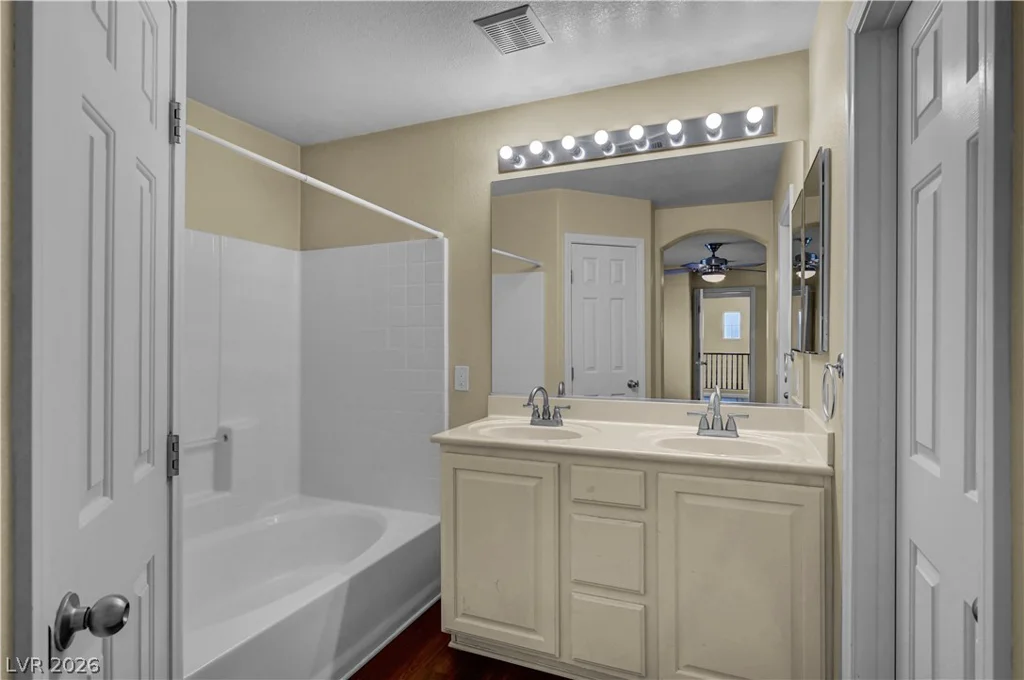12052 Hathaway Pines, Las Vegas, NV 89138