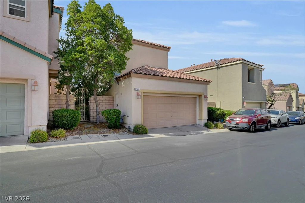 12052 Hathaway Pines, Las Vegas, NV 89138