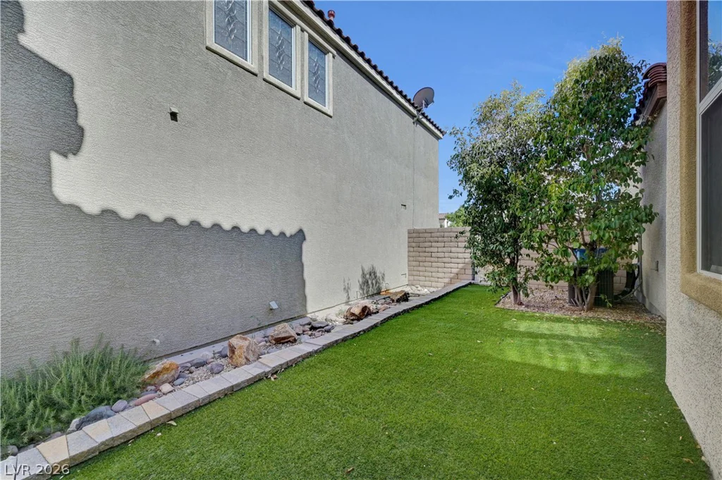 12052 Hathaway Pines, Las Vegas, NV 89138