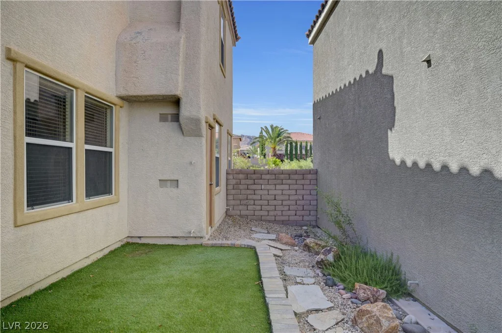 12052 Hathaway Pines, Las Vegas, NV 89138