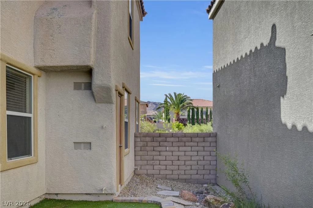 12052 Hathaway Pines, Las Vegas, NV 89138