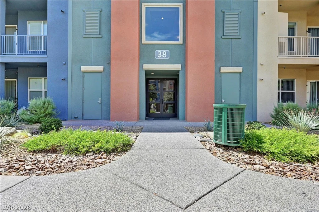38 Serene, Las Vegas, NV 89123
