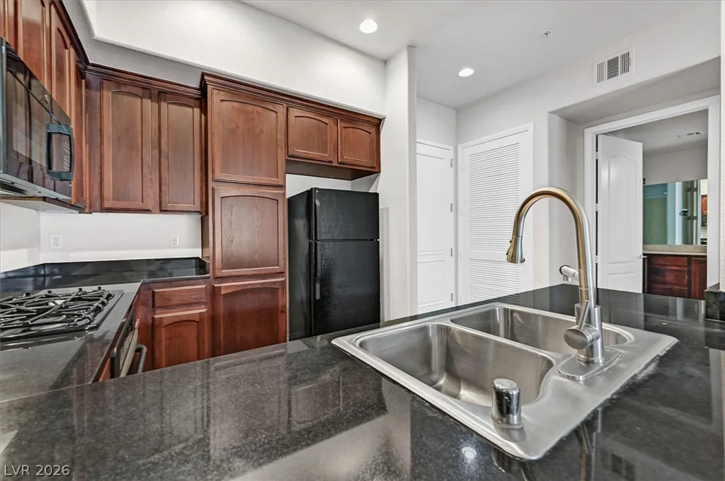 38 Serene, Las Vegas, NV 89123