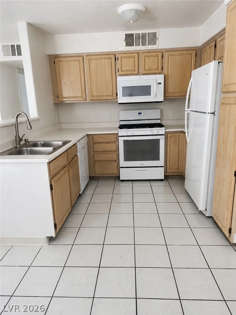 5710 Tropicana, Las Vegas, NV 89122
