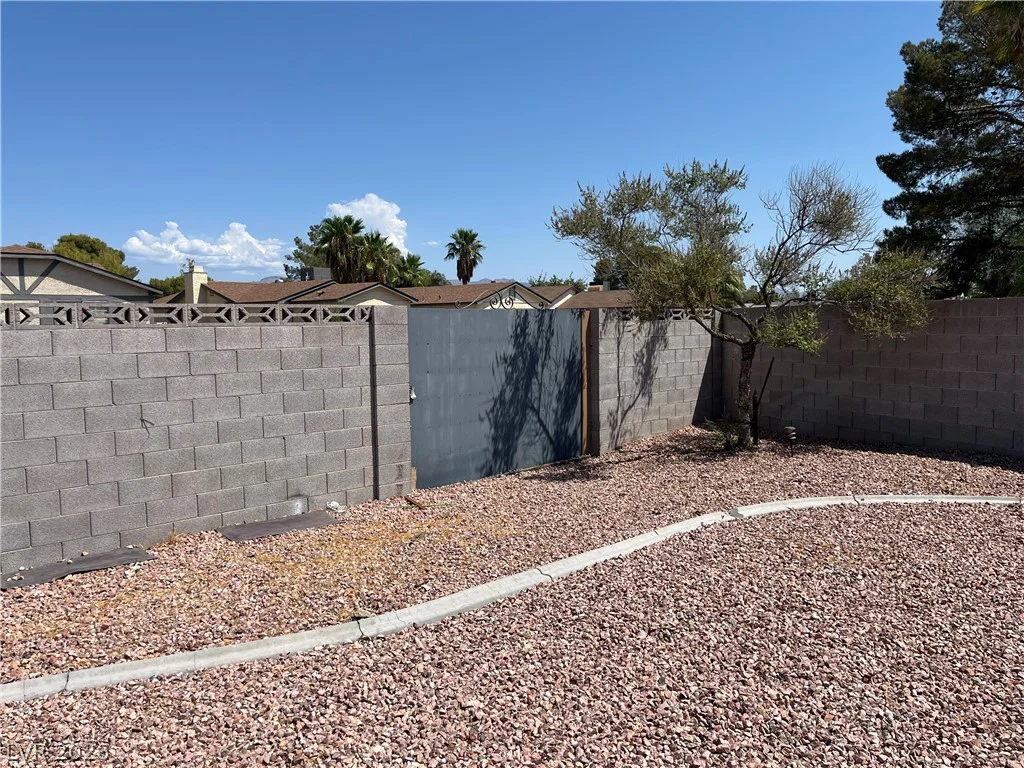 4021 Dale Evans Drive, Las Vegas, NV 89108