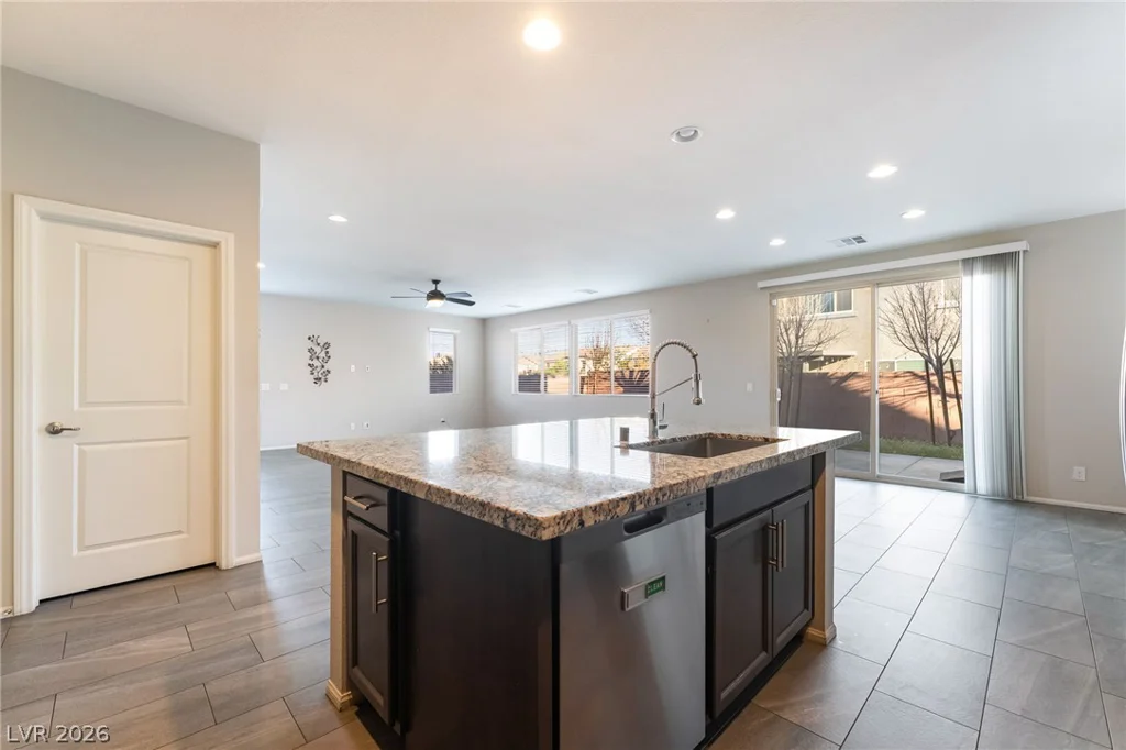 5946 Roaring Canyon, Las Vegas, NV 89139