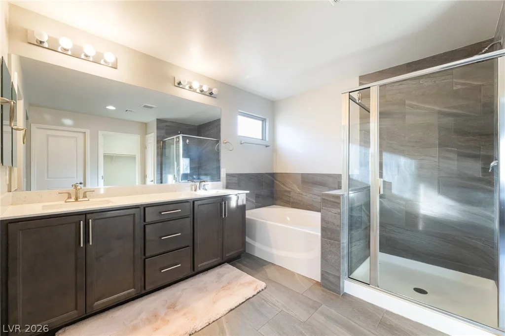 5946 Roaring Canyon, Las Vegas, NV 89139