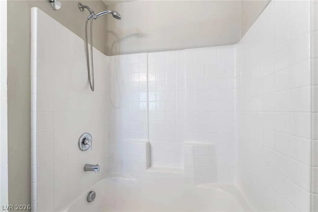 5946 Roaring Canyon, Las Vegas, NV 89139