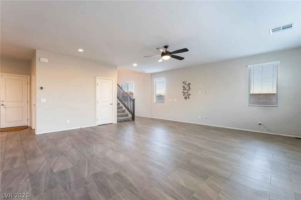 5946 Roaring Canyon, Las Vegas, NV 89139