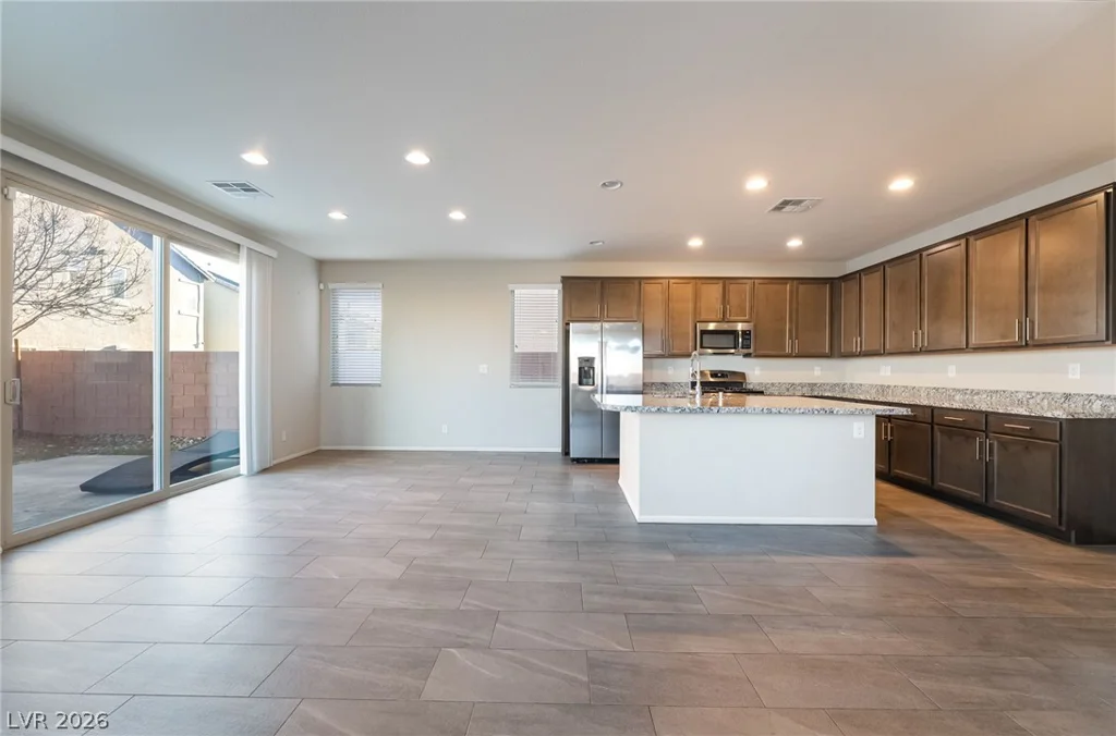 5946 Roaring Canyon, Las Vegas, NV 89139