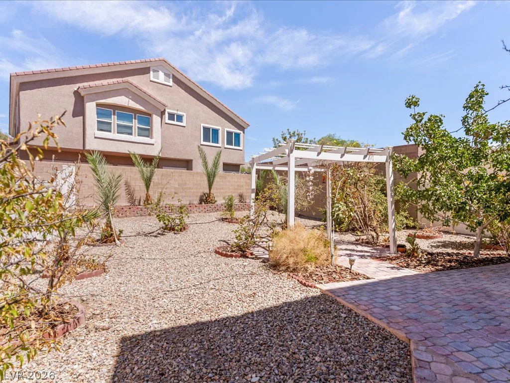 6496 Clara Bow, Las Vegas, NV 89122