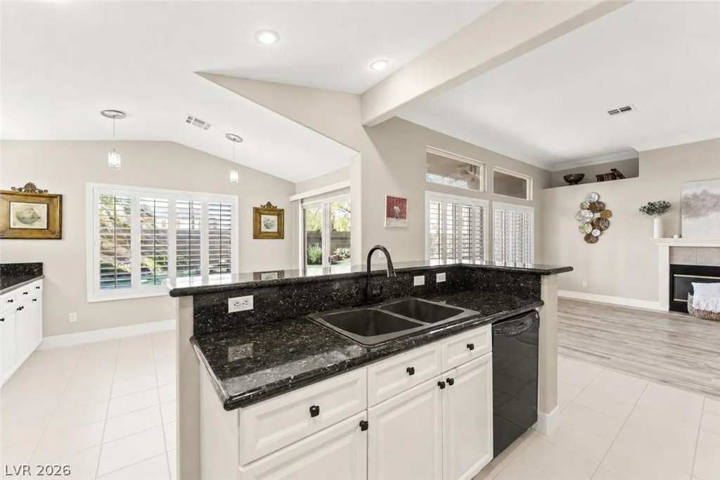 7364 Brushwood Peak, Las Vegas, NV 89113