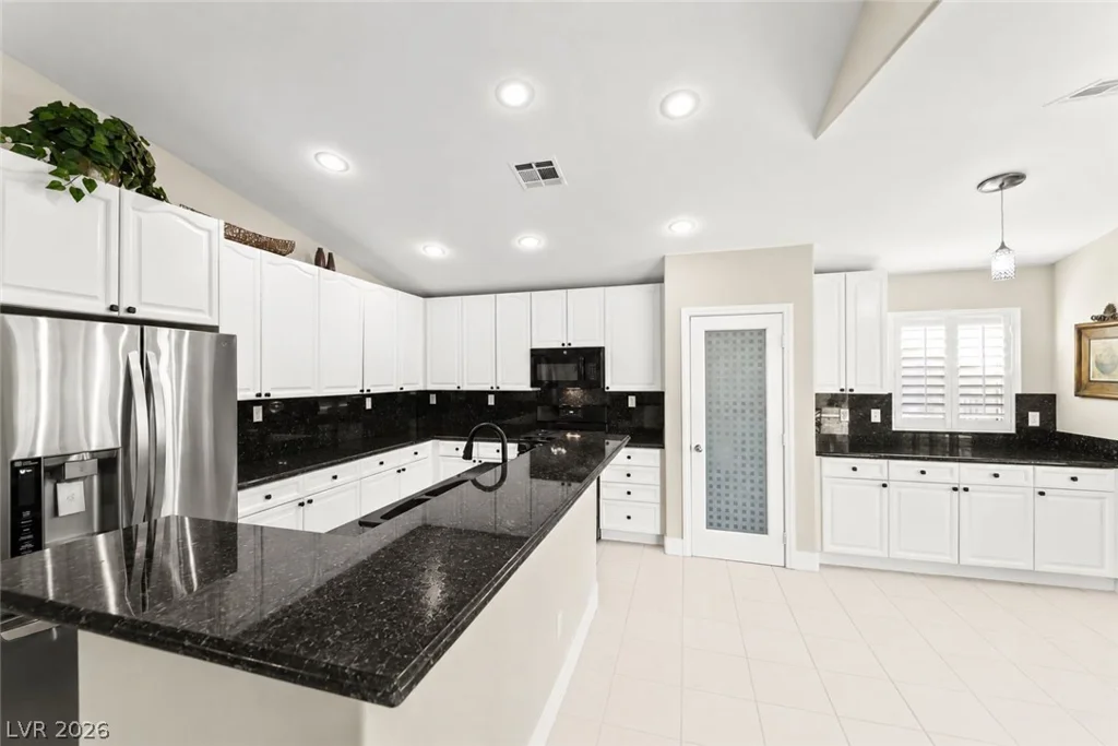 7364 Brushwood Peak, Las Vegas, NV 89113