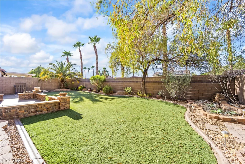 7364 Brushwood Peak, Las Vegas, NV 89113