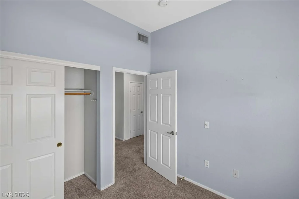 10245 Maryland, Las Vegas, NV 89183