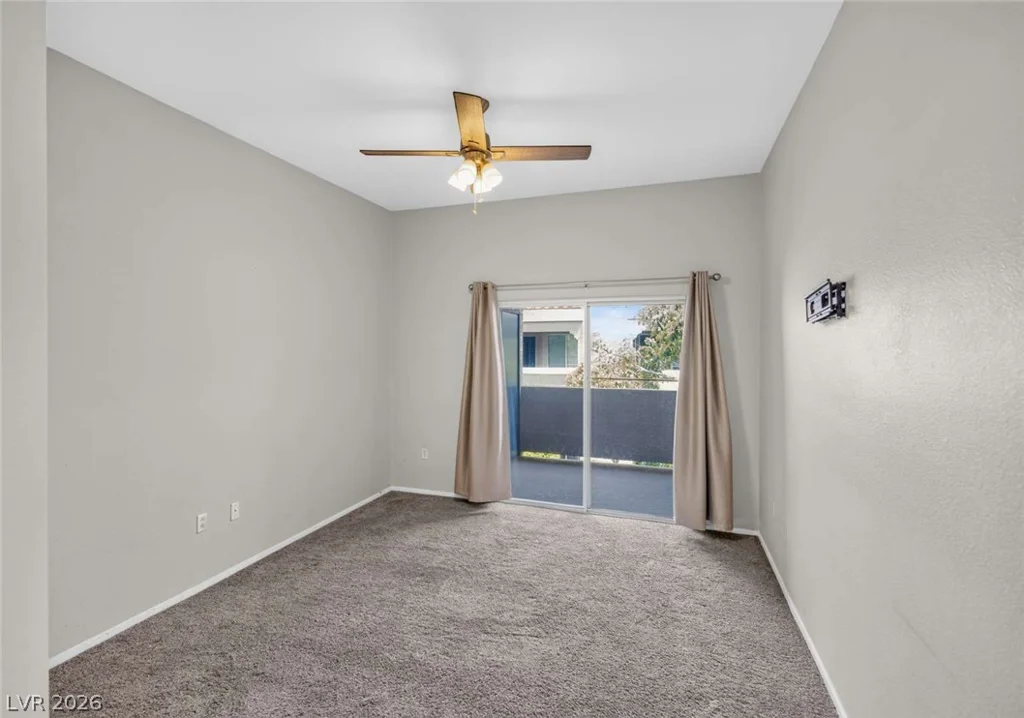 10245 Maryland, Las Vegas, NV 89183