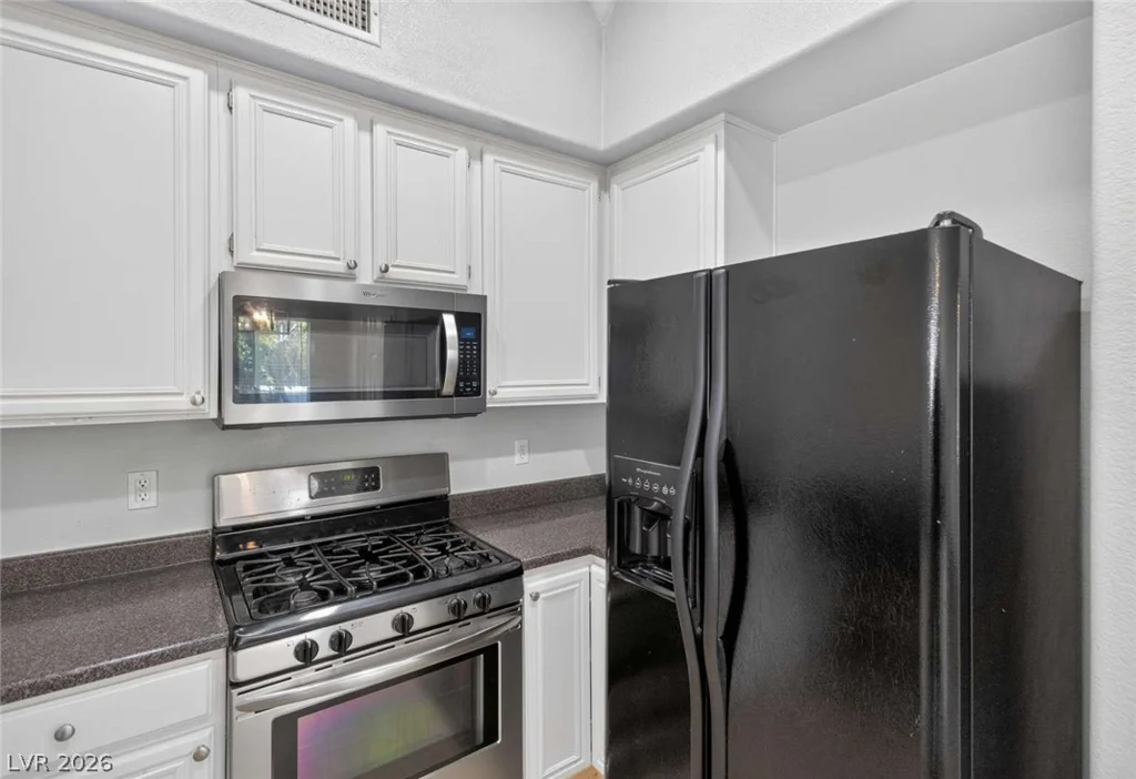 10245 Maryland, Las Vegas, NV 89183