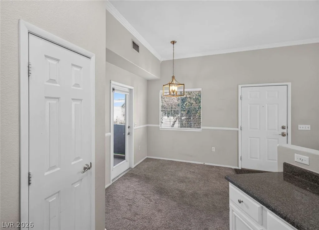 10245 Maryland, Las Vegas, NV 89183