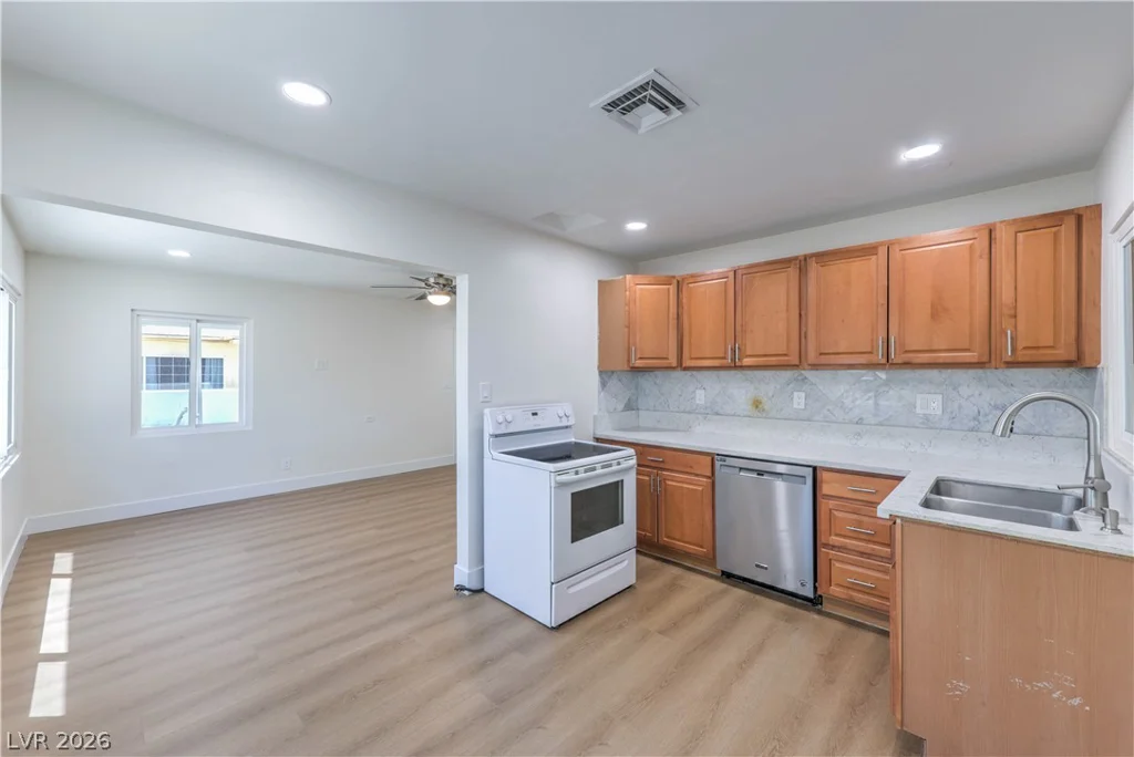479 Water, Henderson, NV 89015