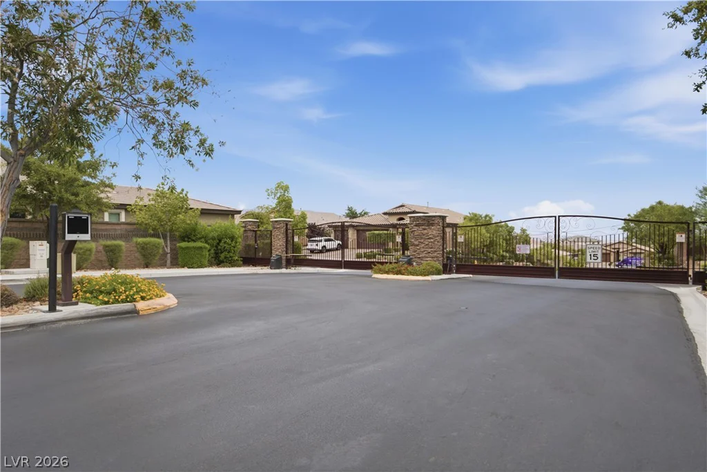 7345 Quaking Aspen, Las Vegas, NV 89149