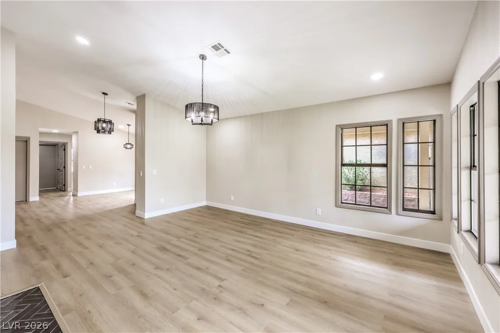 7812 Canoe, Las Vegas, NV 89145