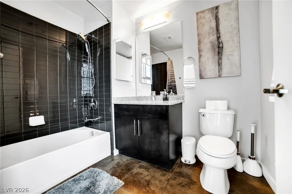 353 Bonneville, Las Vegas, NV 89101