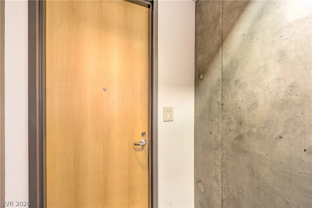 353 Bonneville, Las Vegas, NV 89101