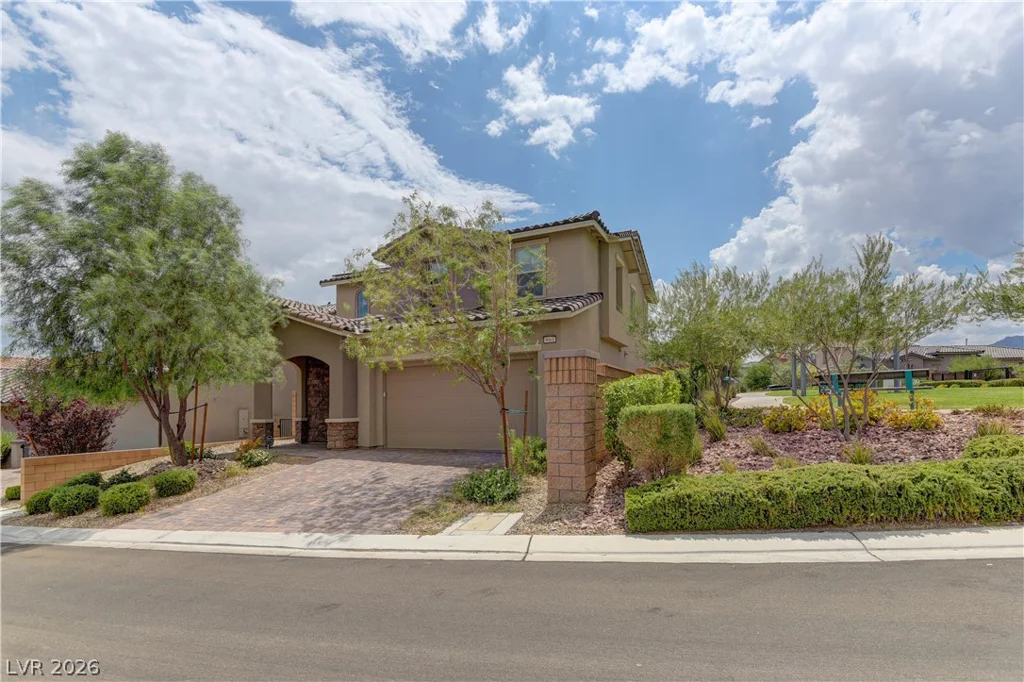 9901 Cullin Range, Las Vegas, NV 89166