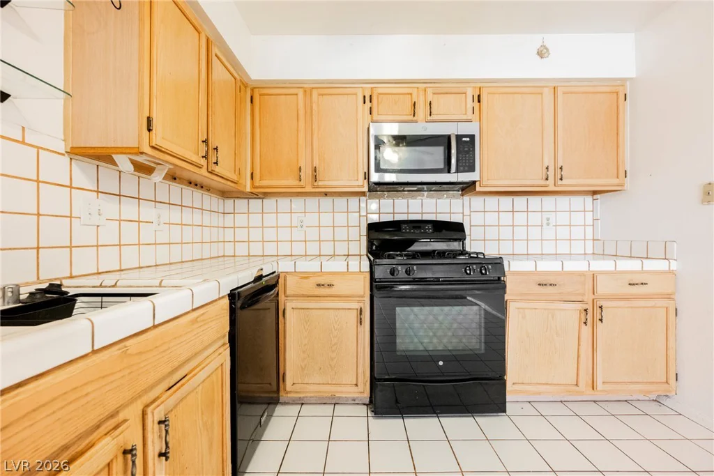 2141 Twickenham, Las Vegas, NV 89108
