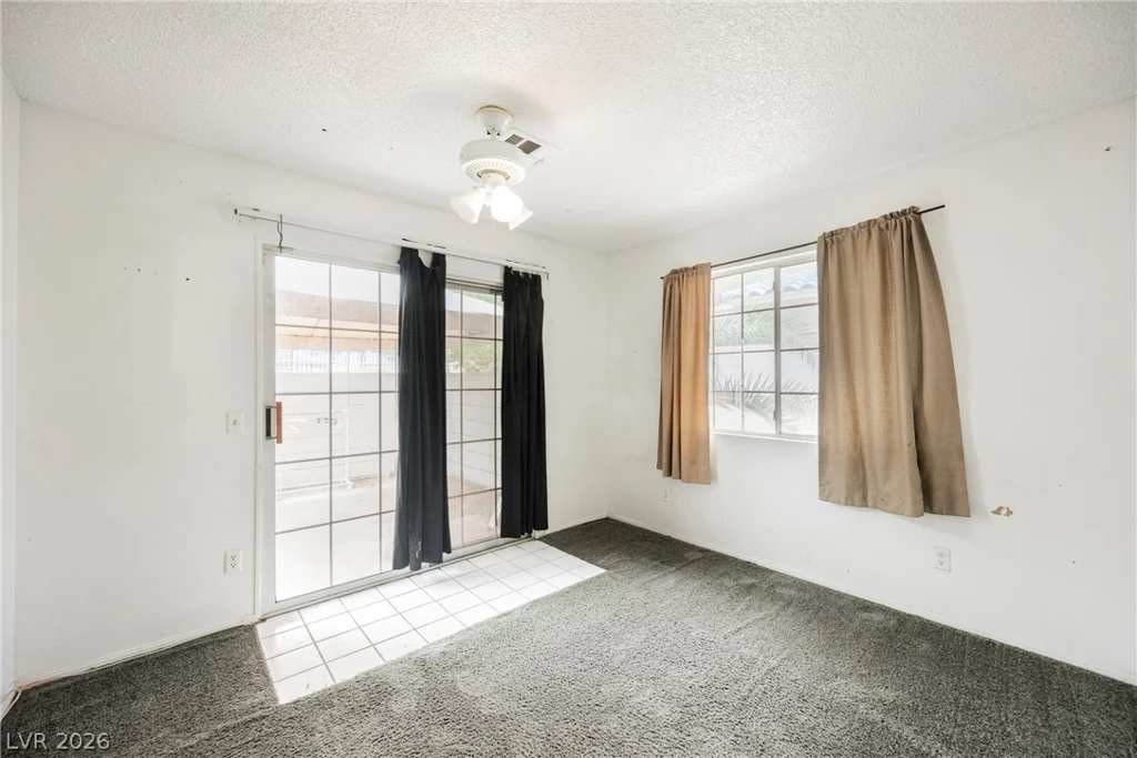 2141 Twickenham, Las Vegas, NV 89108