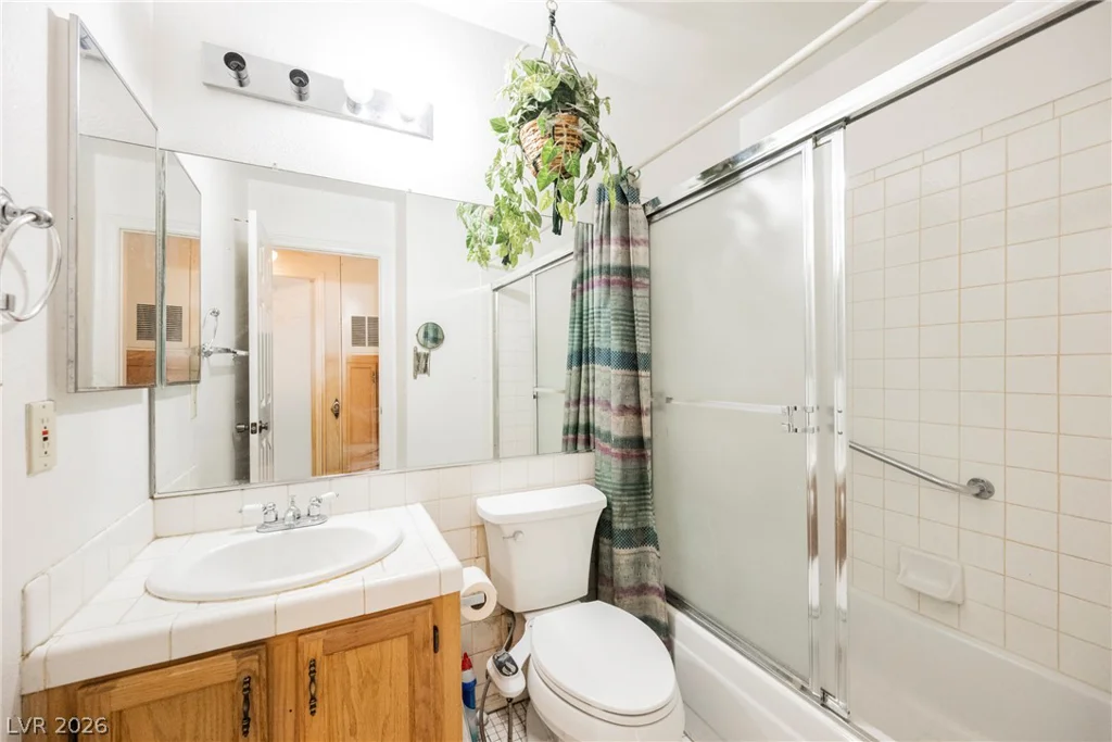 2141 Twickenham, Las Vegas, NV 89108