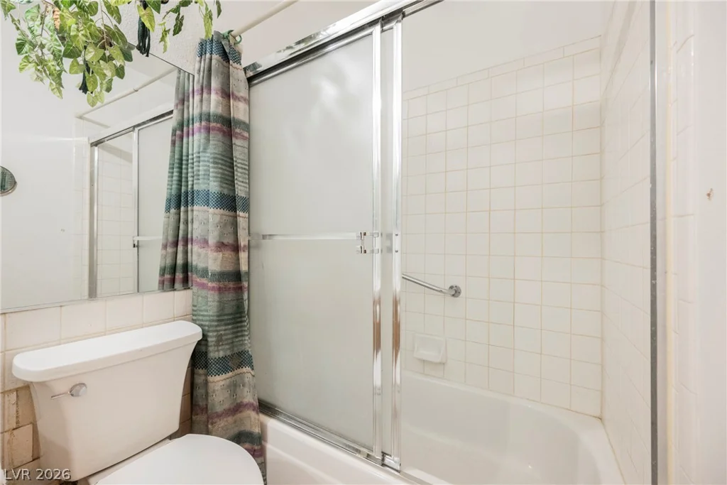 2141 Twickenham, Las Vegas, NV 89108