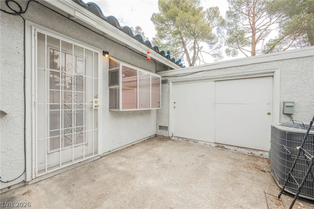 2141 Twickenham, Las Vegas, NV 89108