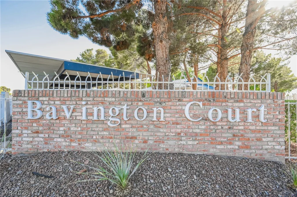 2141 Twickenham, Las Vegas, NV 89108