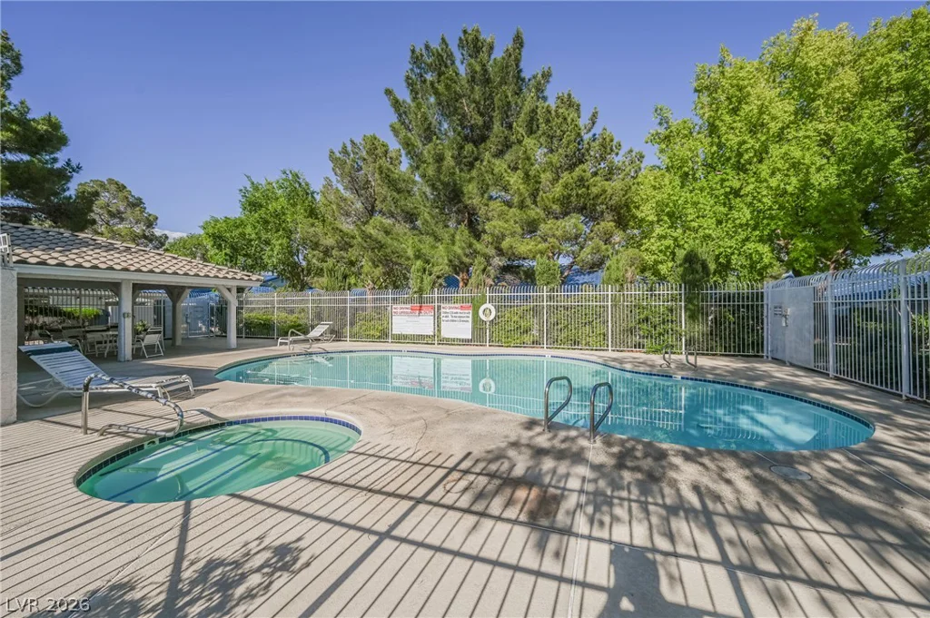 2141 Twickenham, Las Vegas, NV 89108