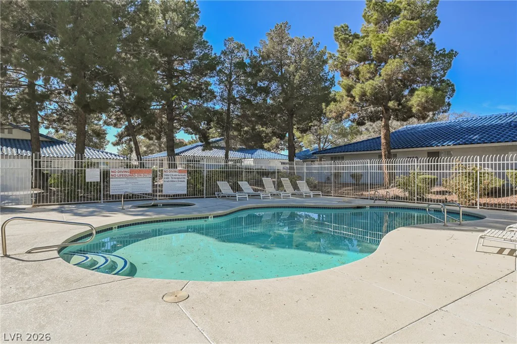 2141 Twickenham, Las Vegas, NV 89108