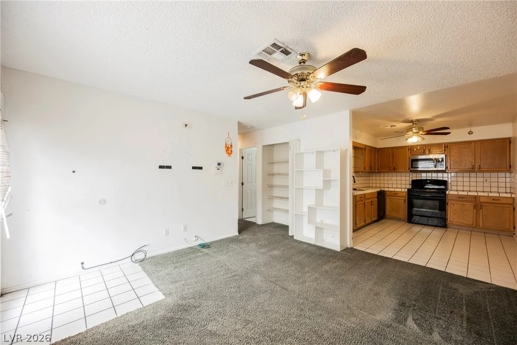 2141 Twickenham, Las Vegas, NV 89108