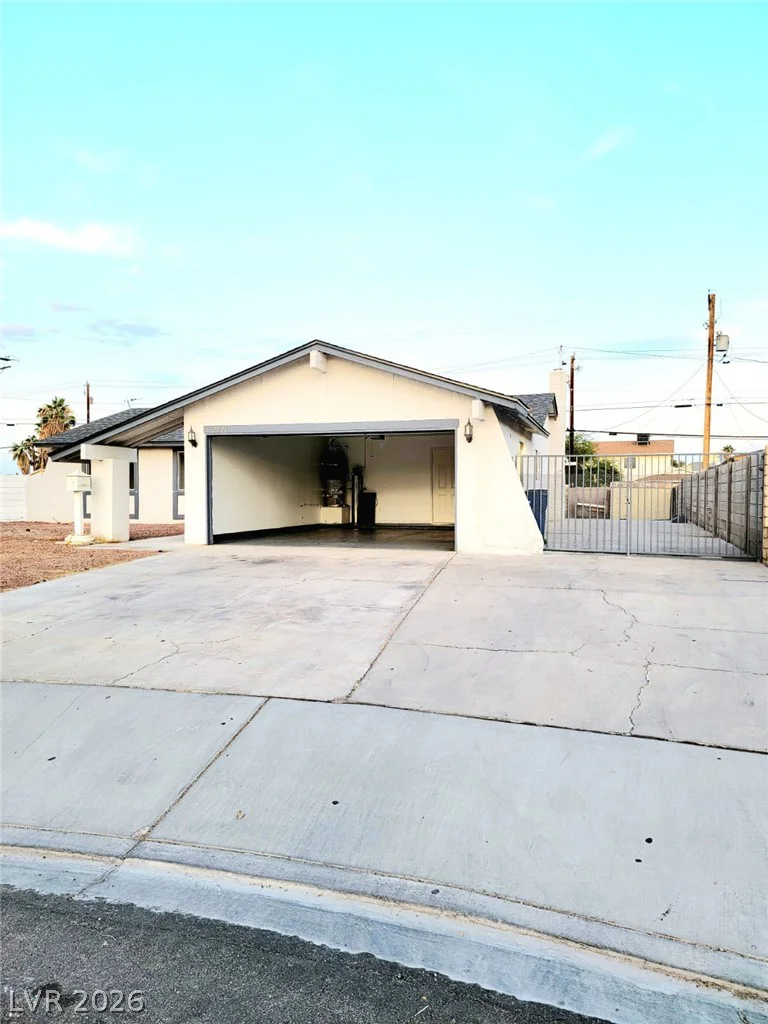 2901 King Midas, Las Vegas, NV 89102
