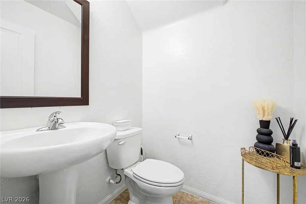 2095 Roundtop, North Las Vegas, NV 89081