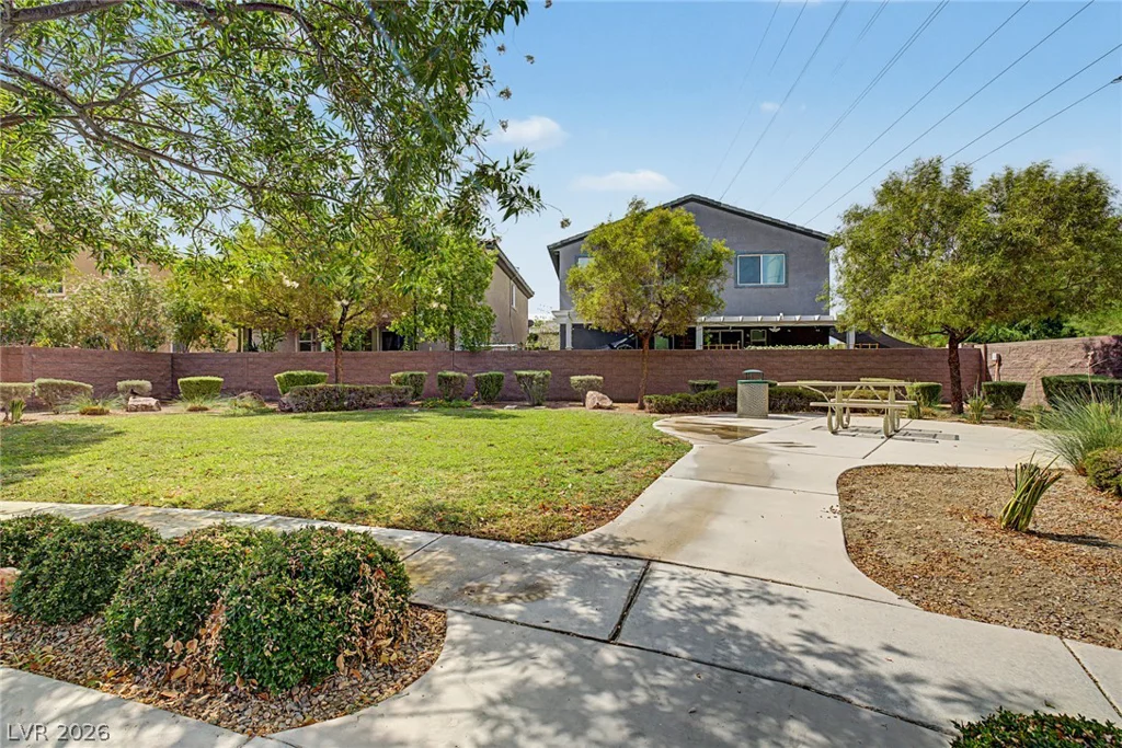 2095 Roundtop, North Las Vegas, NV 89081