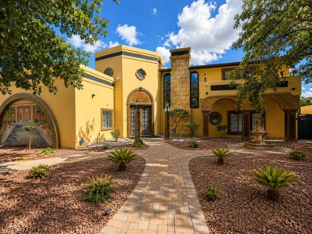 5763 Oakey, Las Vegas, NV 89146