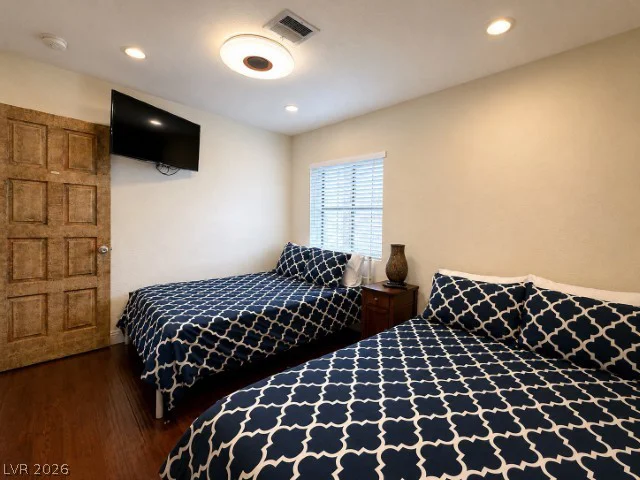 5763 Oakey, Las Vegas, NV 89146