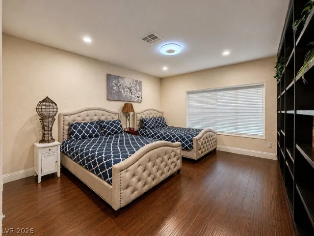 5763 Oakey, Las Vegas, NV 89146
